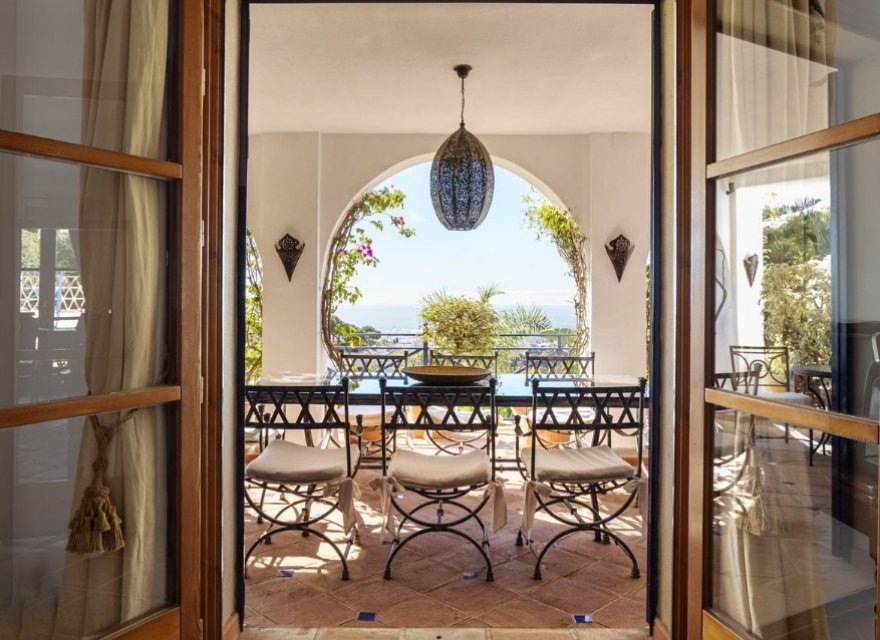 Перепродажа - Вилла - El Madroñal - Costa del Sol