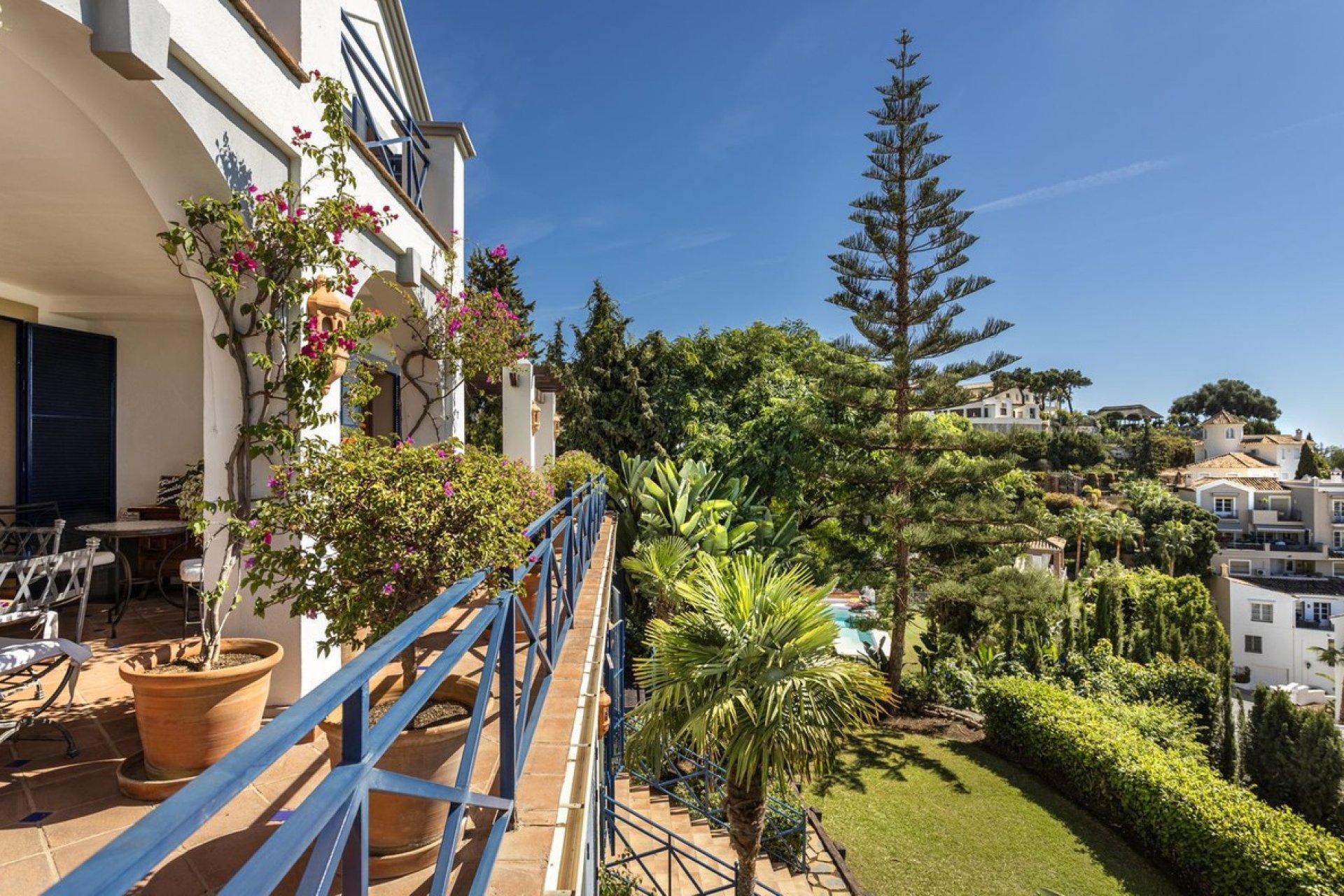 Перепродажа - Вилла - El Madroñal - Costa del Sol