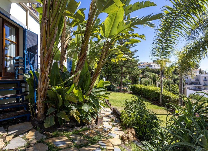 Перепродажа - Вилла - El Madroñal - Costa del Sol