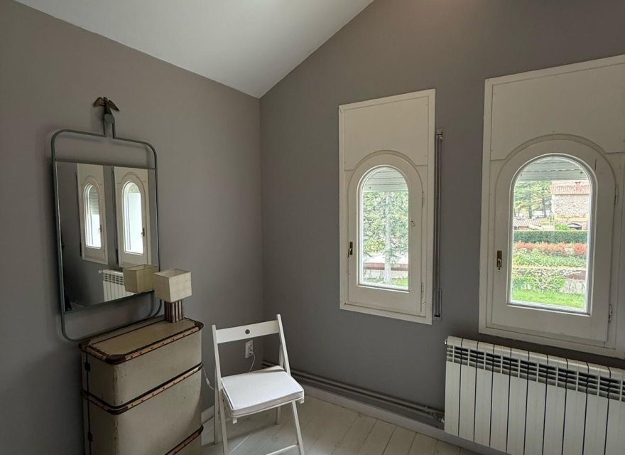 Перепродажа - Вилла - Girona