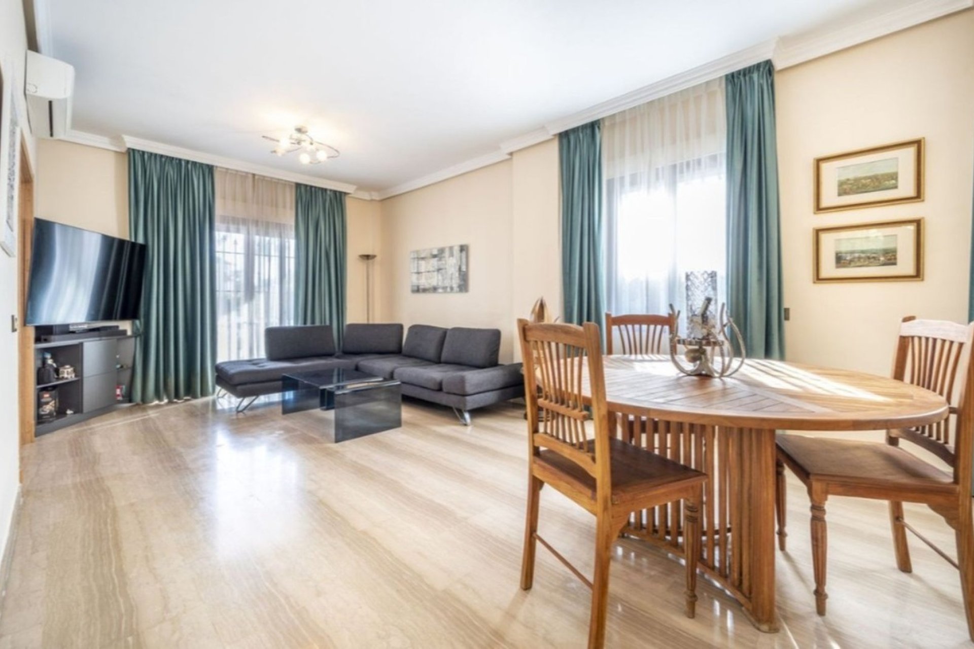 Перепродажа - Вилла - Guadalmina Baja - Costa del Sol