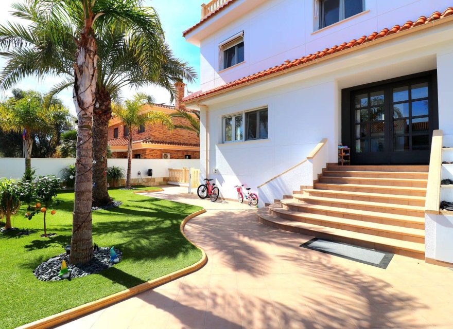 Перепродажа - Вилла - Orihuela Costa - Campoamor