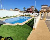 Перепродажа - Вилла - Orihuela Costa - La Zenia