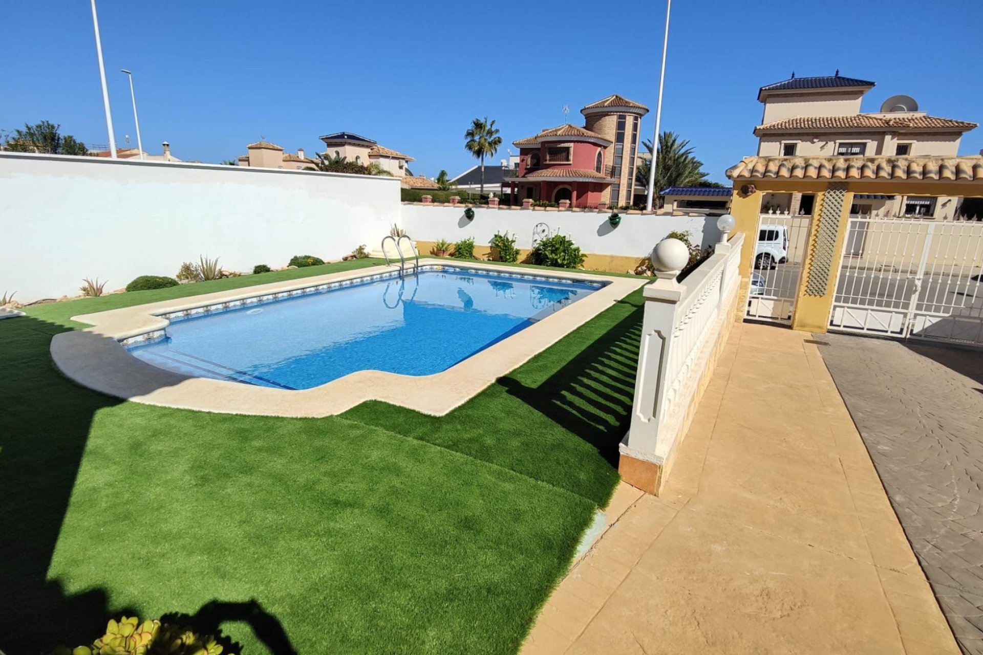 Перепродажа - Вилла - Orihuela Costa - La Zenia