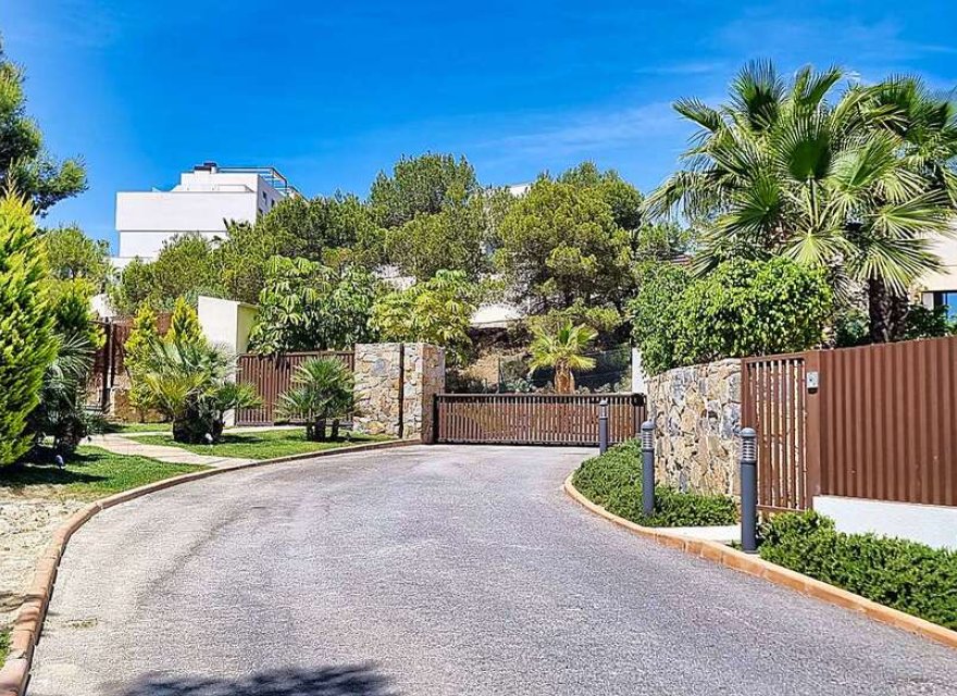 Перепродажа - Вилла - Orihuela Costa - Las Colinas Golf