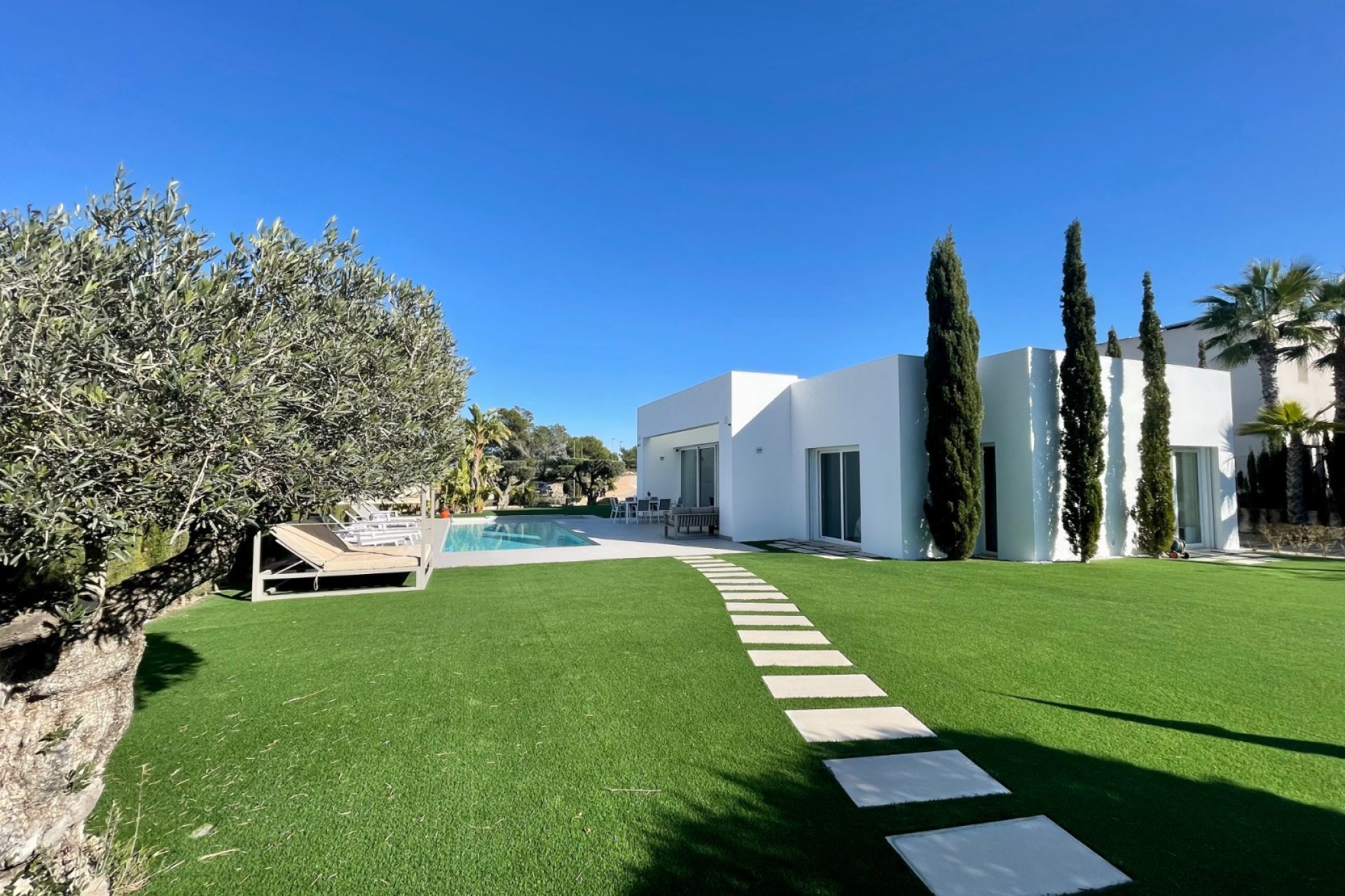 Перепродажа - Вилла - Orihuela Costa - Las Colinas Golf