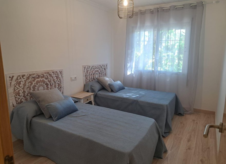 Перепродажа - Вилла - Orihuela Costa - Los Huertos