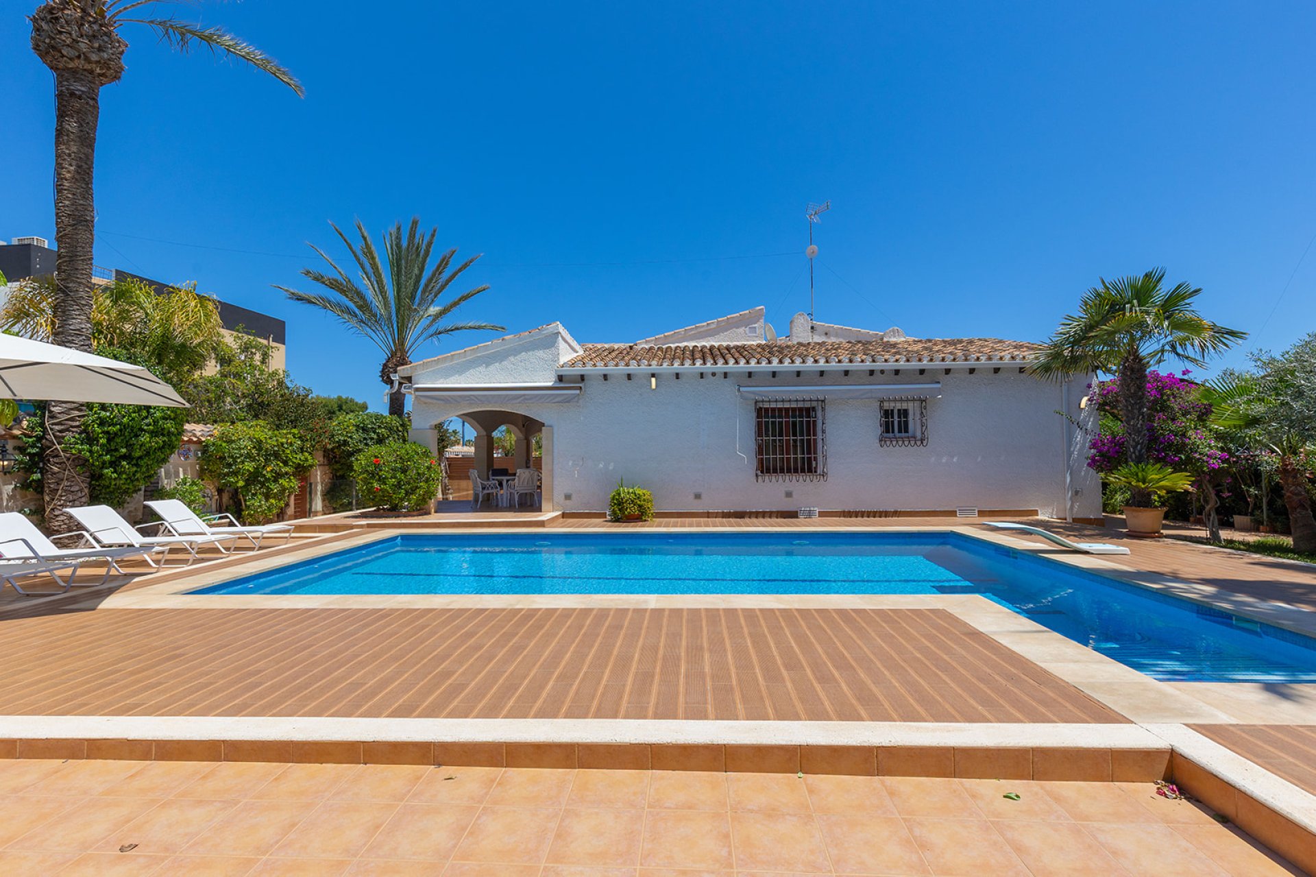 Перепродажа - Вилла - Orihuela Costa - Punta Prima