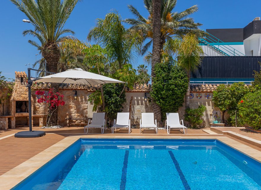 Перепродажа - Вилла - Orihuela Costa - Punta Prima