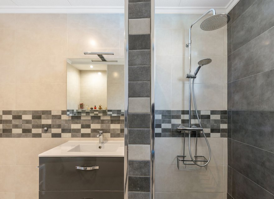 Перепродажа - Вилла - Orihuela Costa - Punta Prima