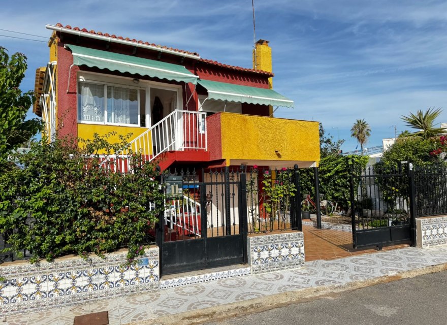 Перепродажа - Вилла - Orihuela Costa - Punta Prima