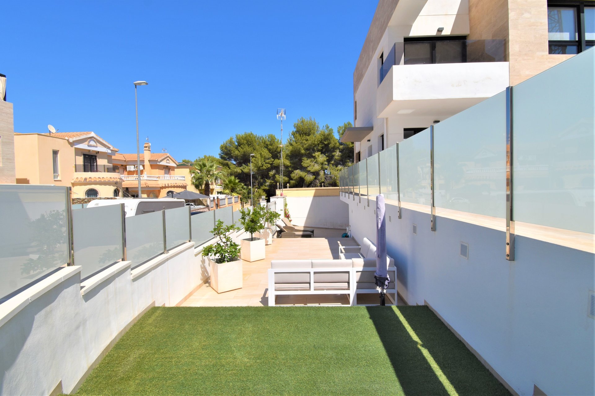 Перепродажа - Вилла - Orihuela Costa - Villamartín