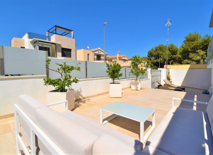 Перепродажа - Вилла - Orihuela Costa - Villamartín