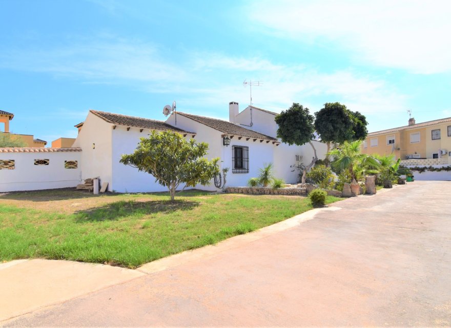 Перепродажа - Вилла - Orihuela Costa - Villamartín