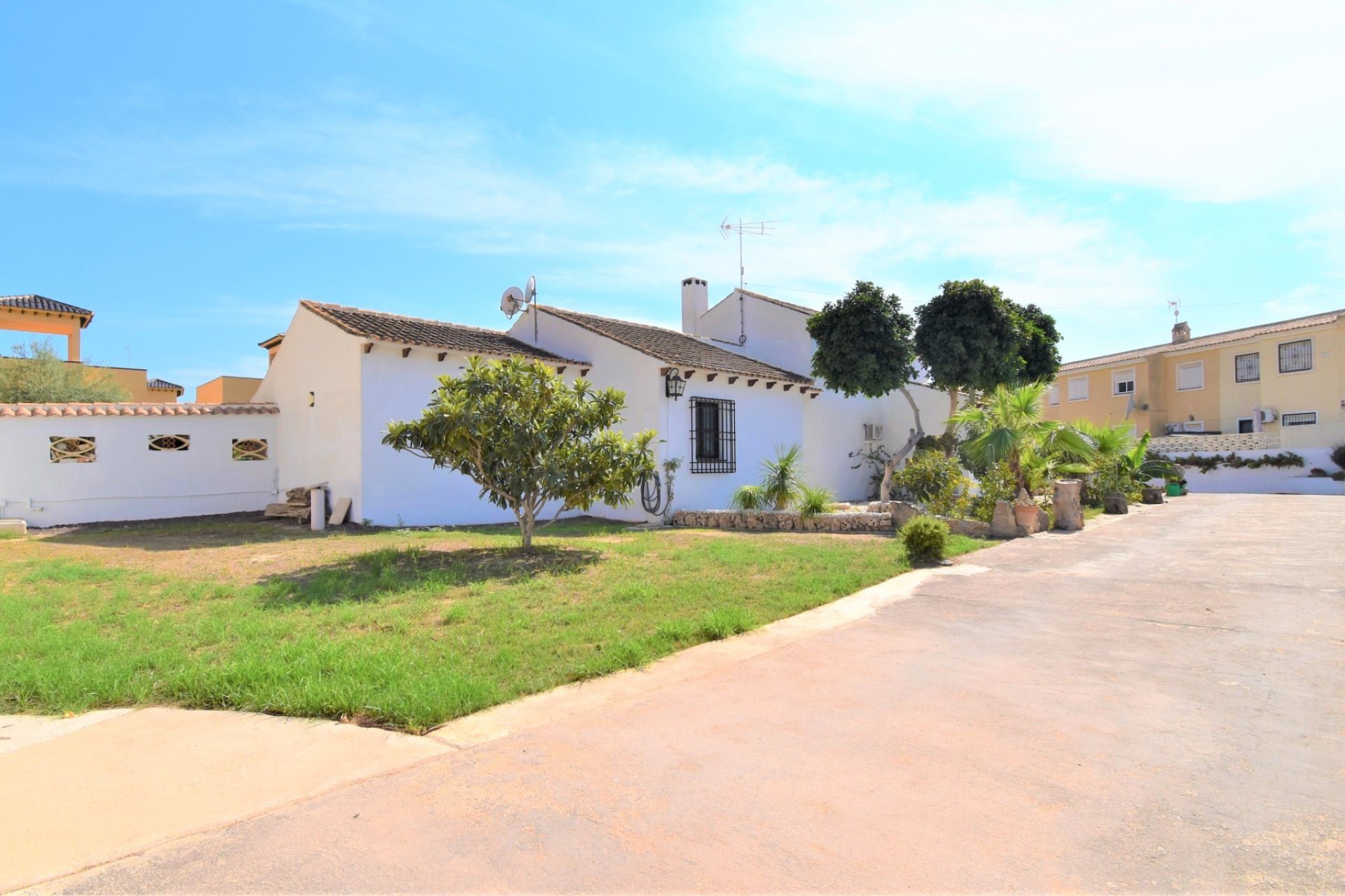 Перепродажа - Вилла - Orihuela Costa - Villamartín