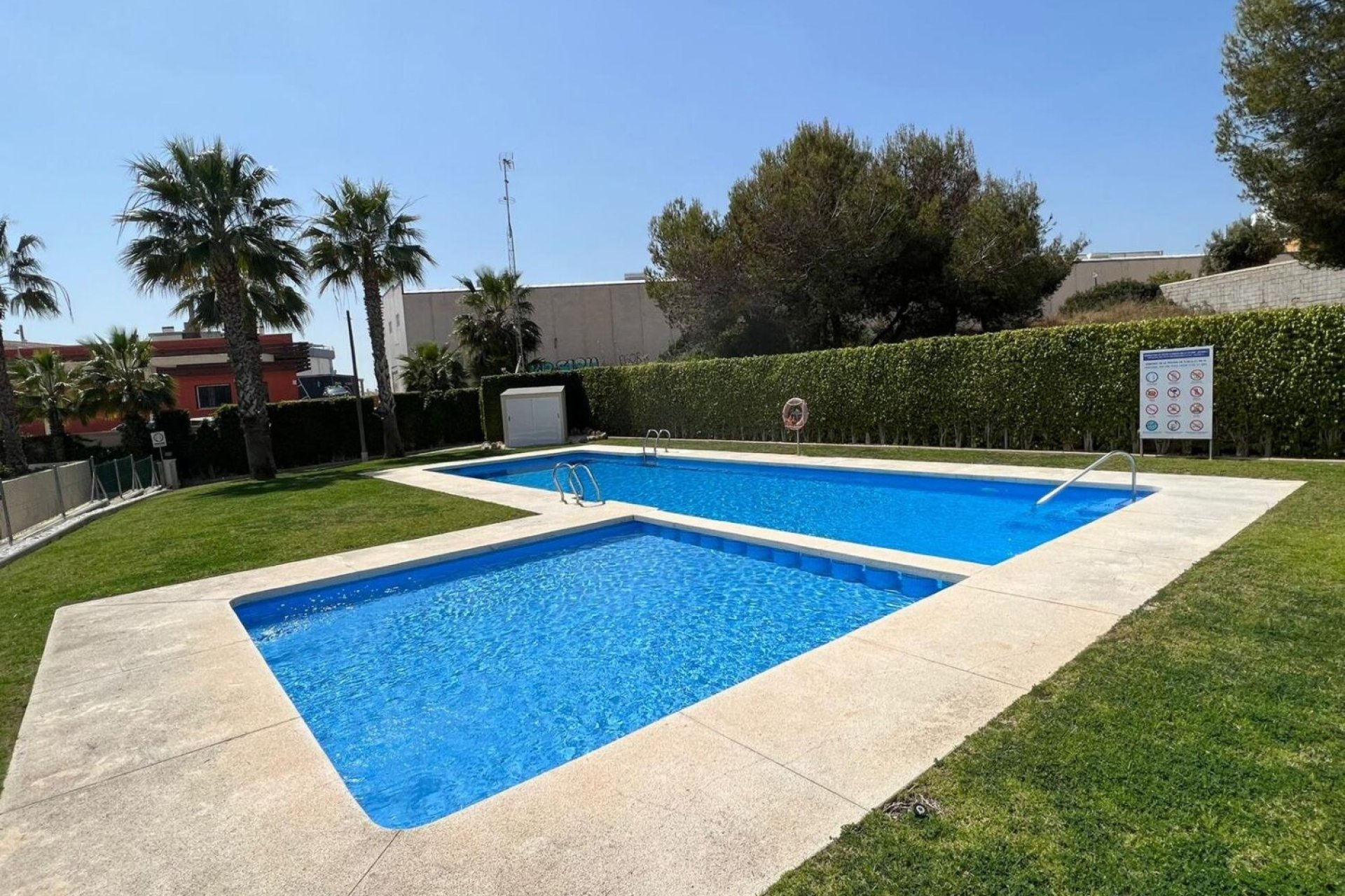 Перепродажа - Вилла - Orihuela Costa - Villamartín