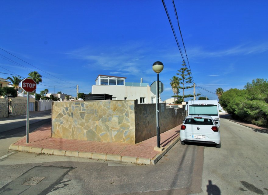 Перепродажа - Вилла - Orihuela Costa - Villamartin