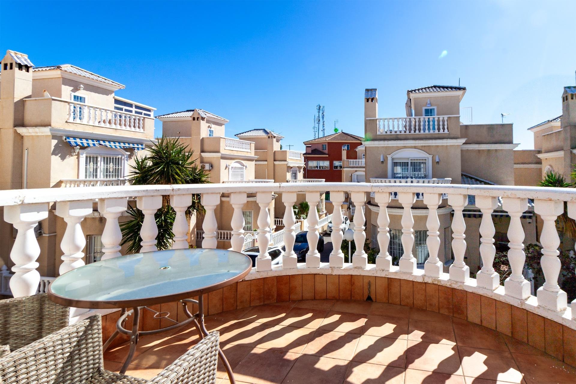 Перепродажа - Вилла - Ориуэла Коста - Los Almendros-la Florida