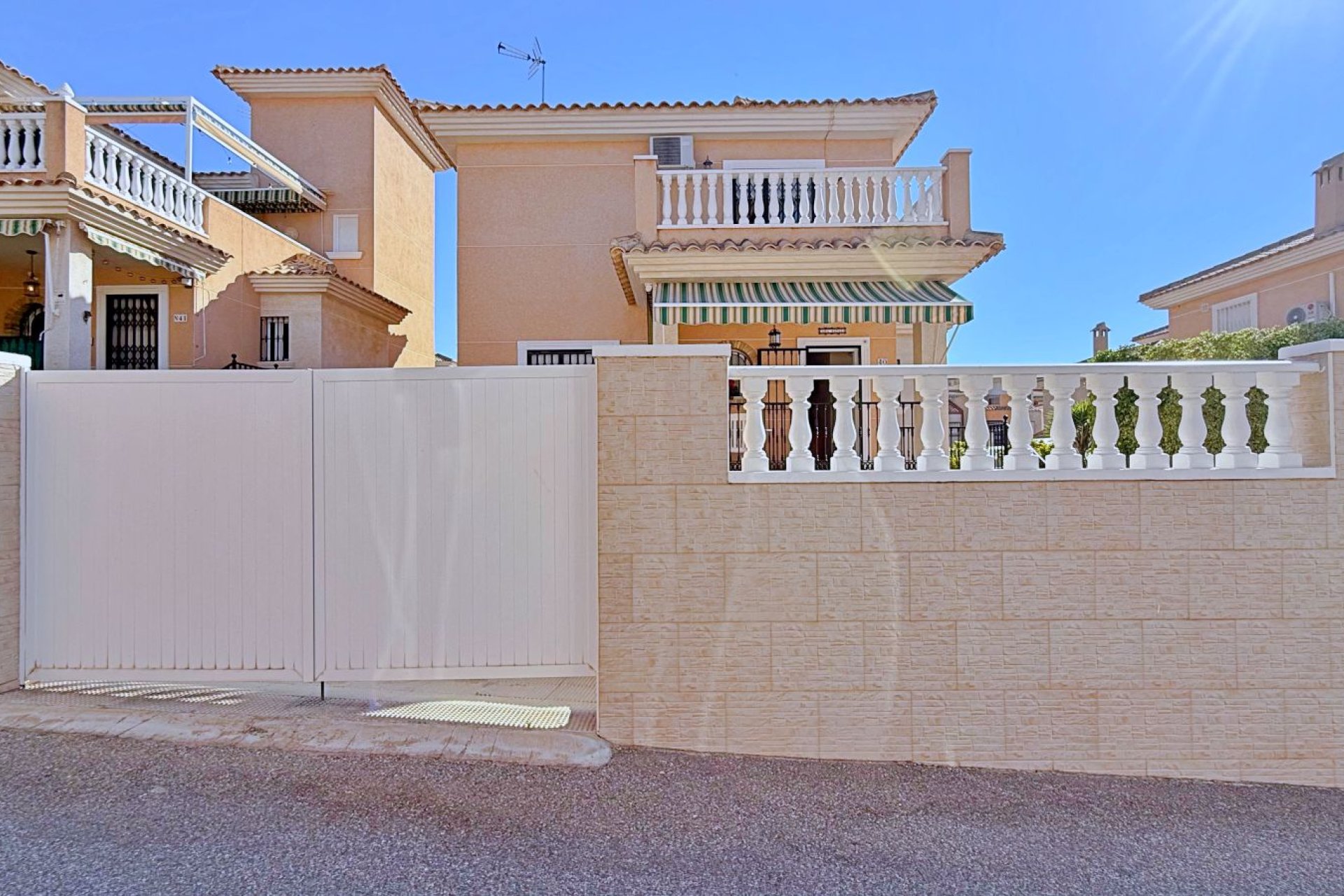 Перепродажа - Вилла - Ориуэла Коста - Orihuela Costa