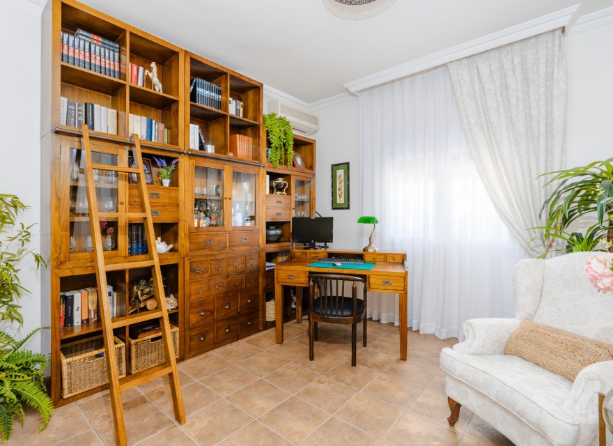 Перепродажа - Вилла - San Vicente del Raspeig