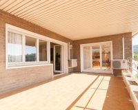 Перепродажа - Вилла - Sant Just Desvern