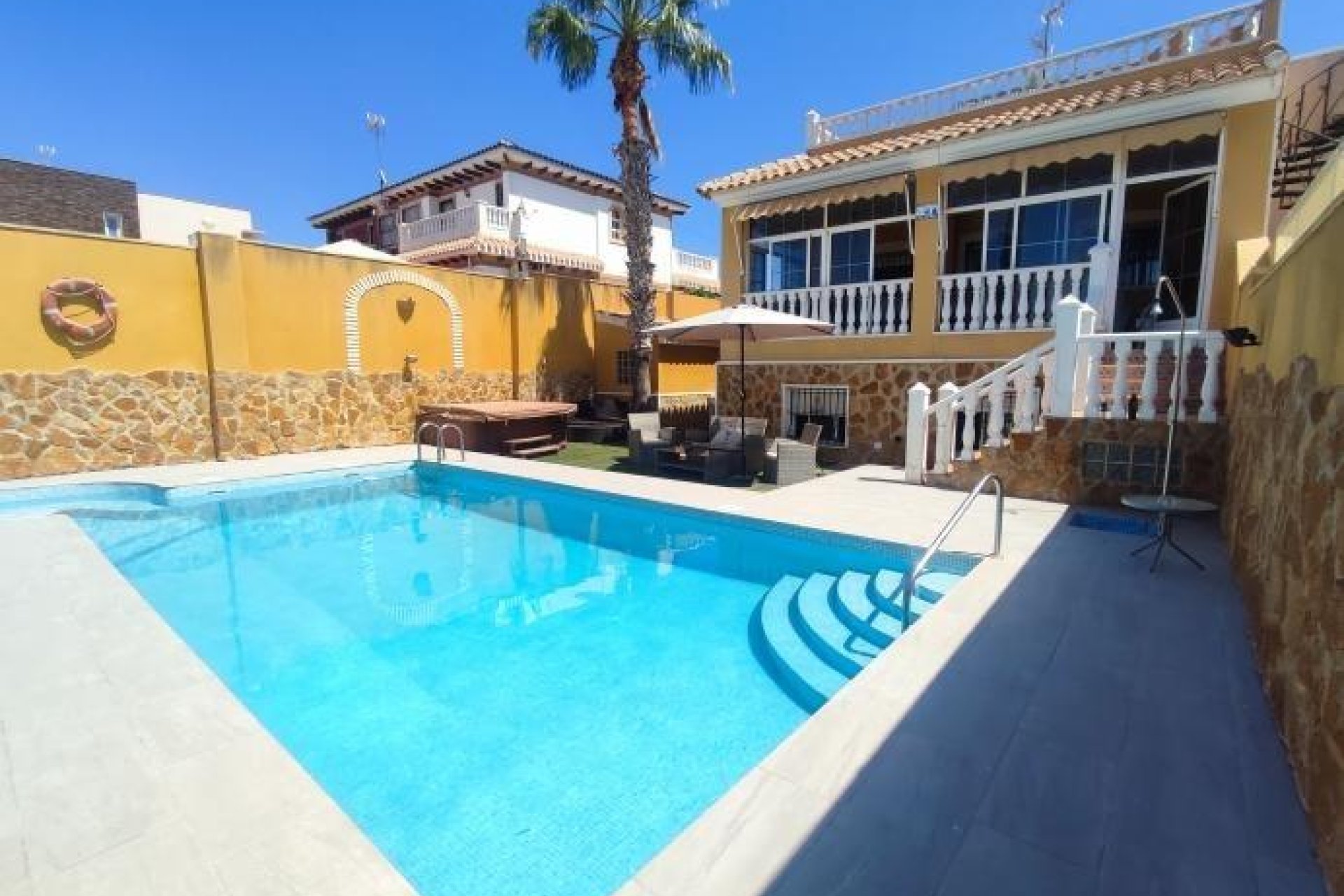 Перепродажа - Вилла - Torrevieja - Aguas nuevas 1