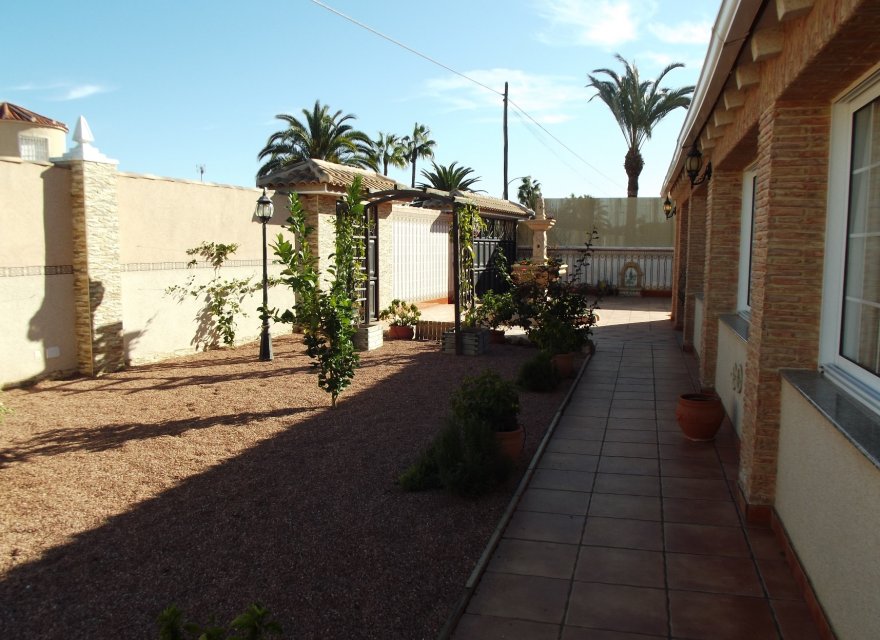 Перепродажа - Вилла - Torrevieja - El Chaparral