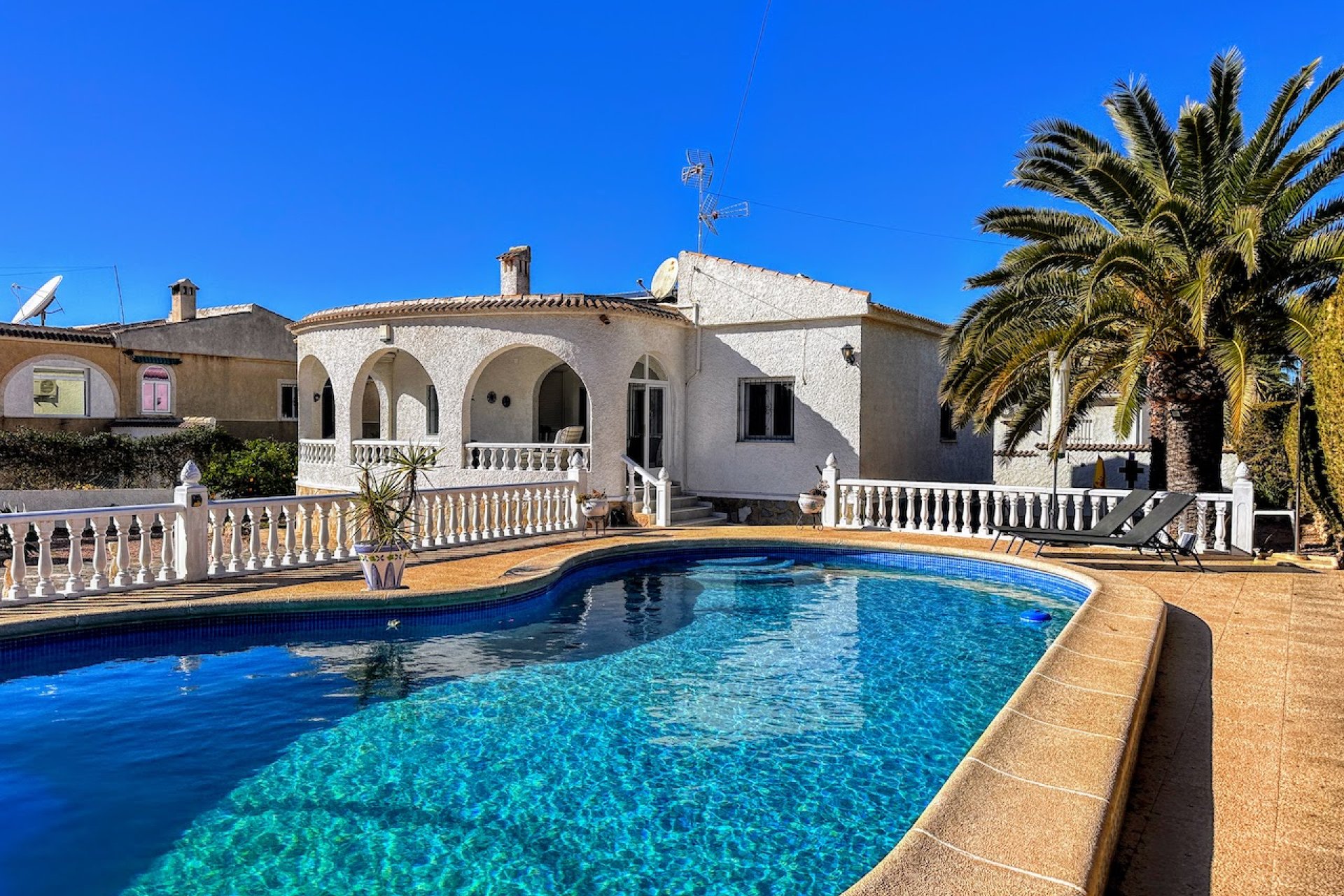 Перепродажа - Вилла - Torrevieja - El Chaparral