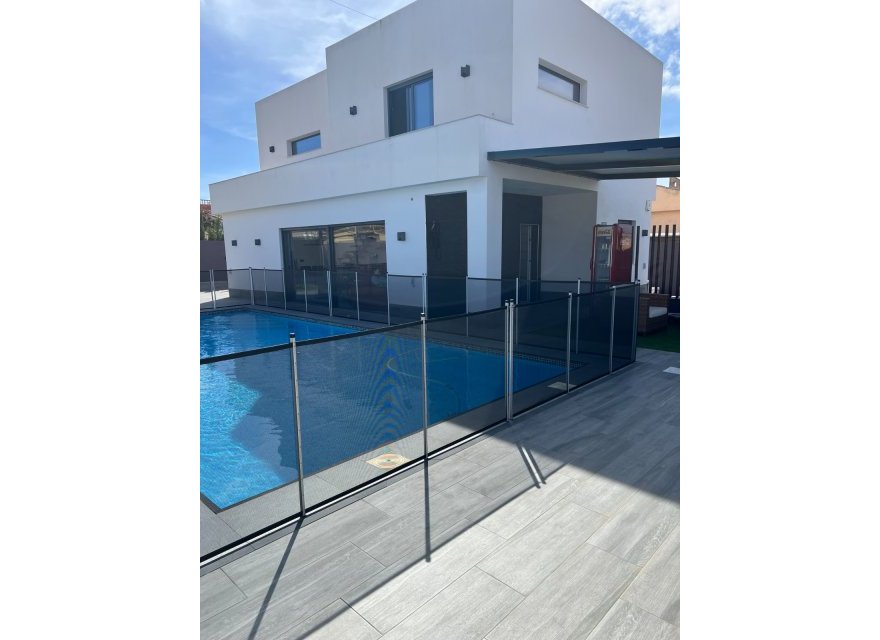 Перепродажа - Вилла - Torrevieja - El Chaparral