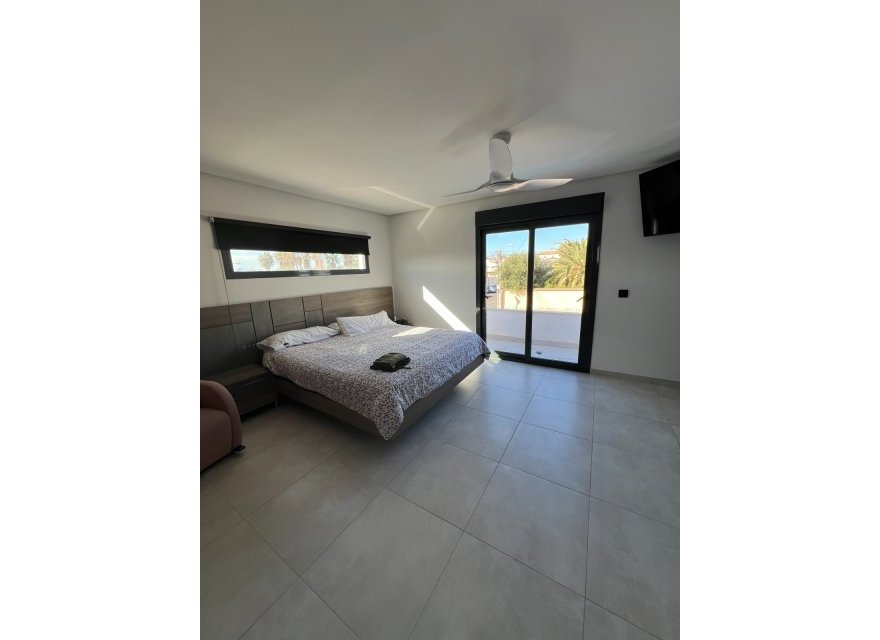 Перепродажа - Вилла - Torrevieja - El Chaparral