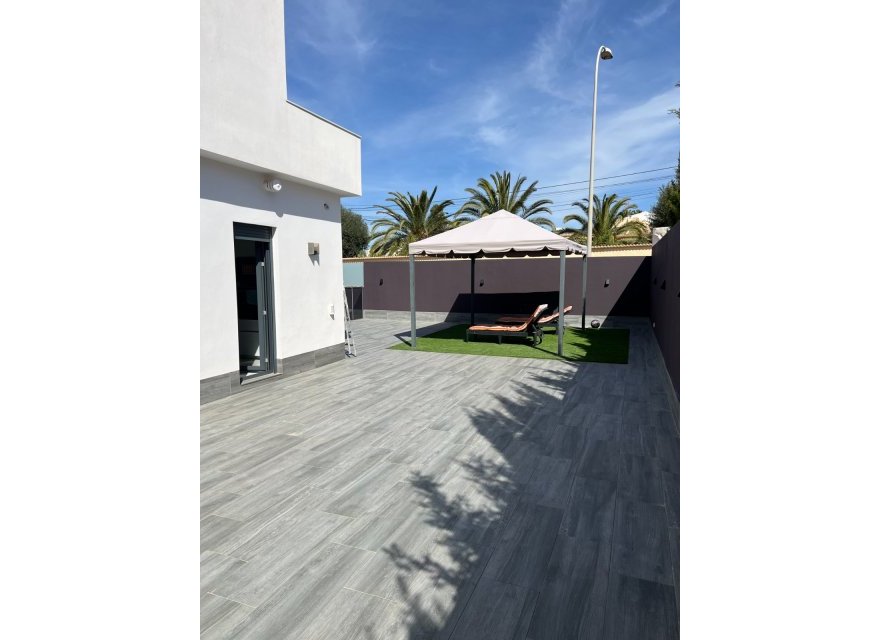 Перепродажа - Вилла - Torrevieja - El Chaparral