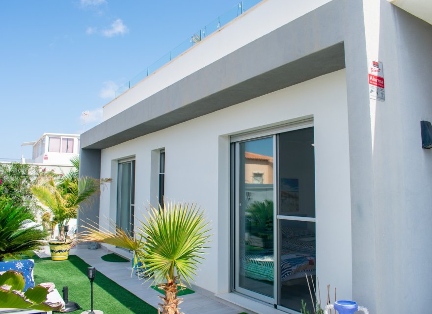 Перепродажа - Вилла - Torrevieja - El Chaparral