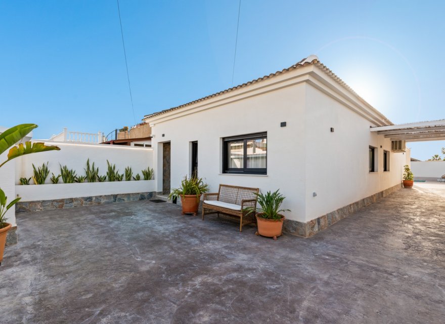 Перепродажа - Вилла - Torrevieja - El Chaparral