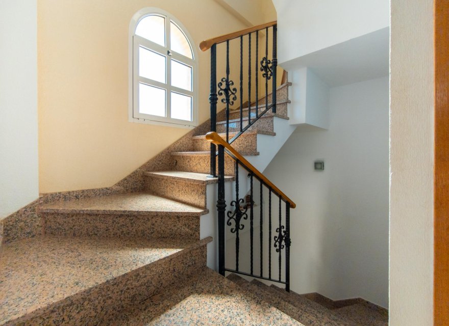 Перепродажа - Вилла - Torrevieja - La Mata