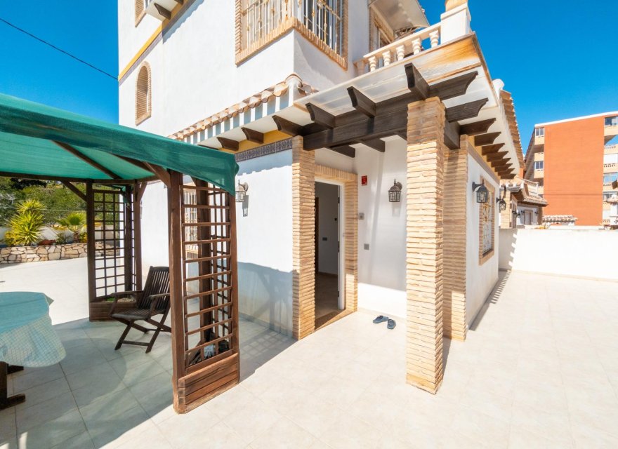 Перепродажа - Вилла - Torrevieja - La Mata