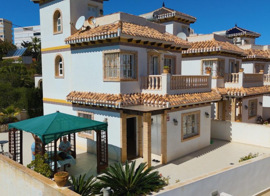 Перепродажа - Вилла - Torrevieja - La Mata