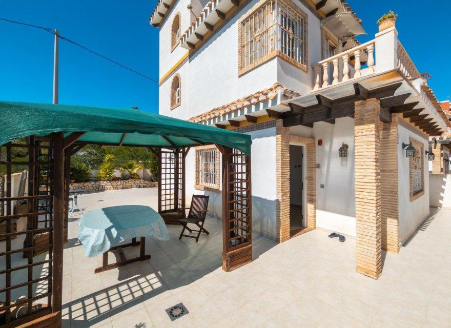Перепродажа - Вилла - Torrevieja - La Mata