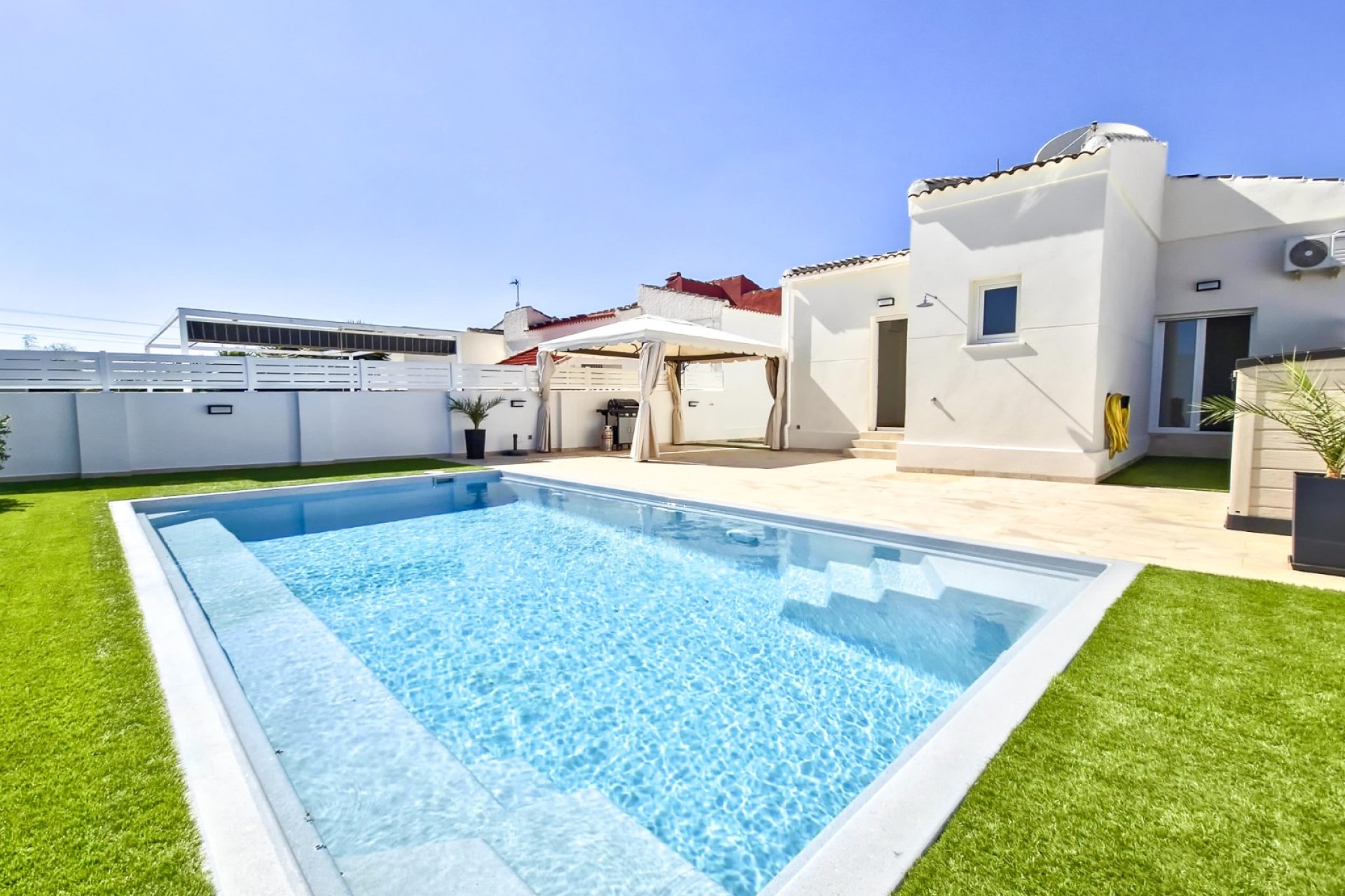 Перепродажа - Вилла - Torrevieja - La Siesta