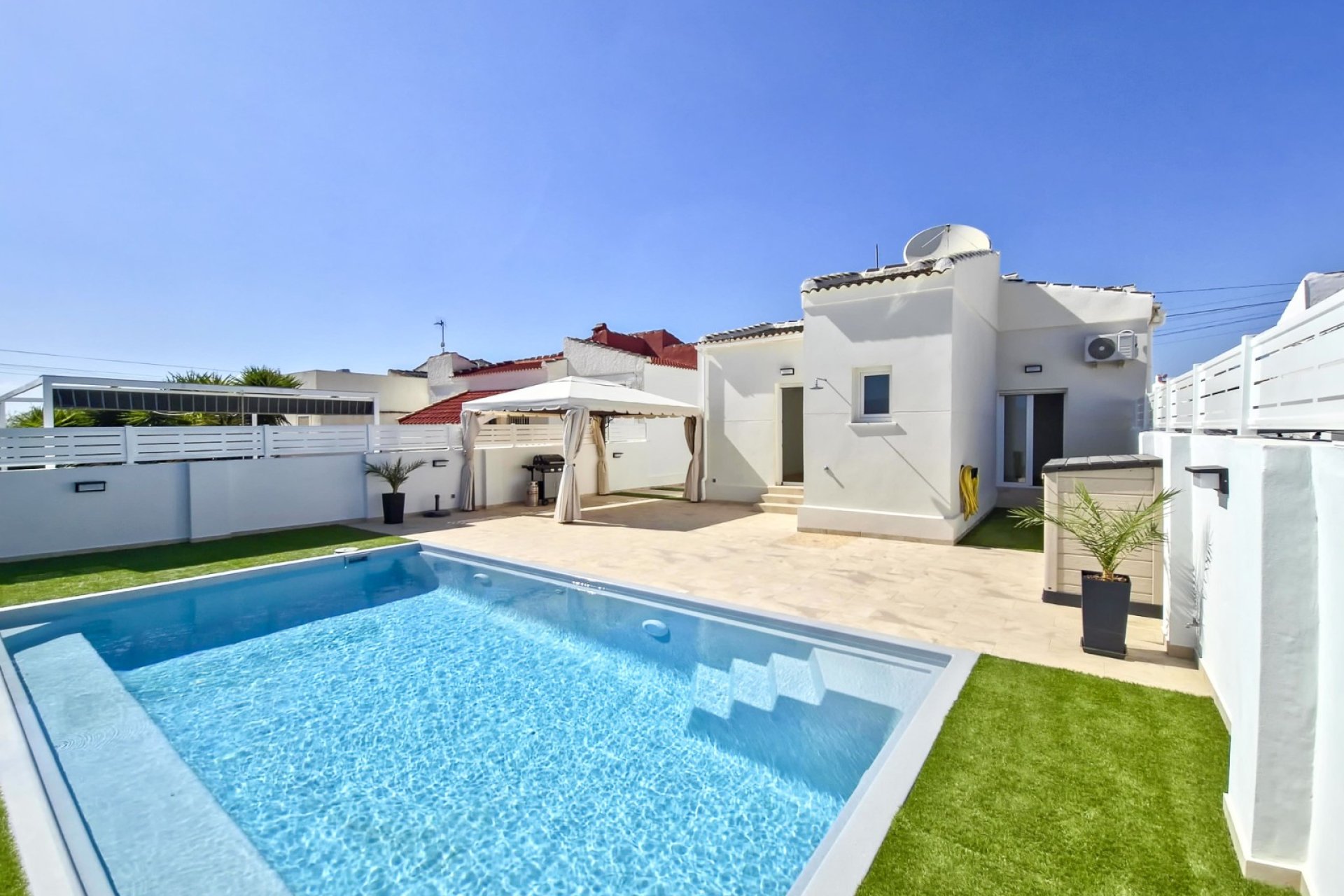 Перепродажа - Вилла - Torrevieja - La Siesta