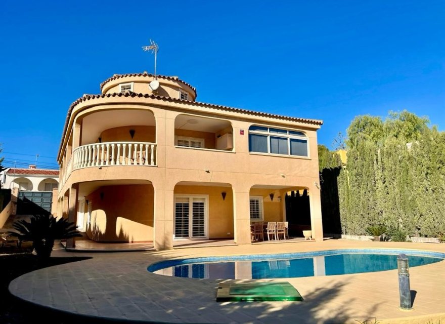 Перепродажа - Вилла - Torrevieja - Los Balcones