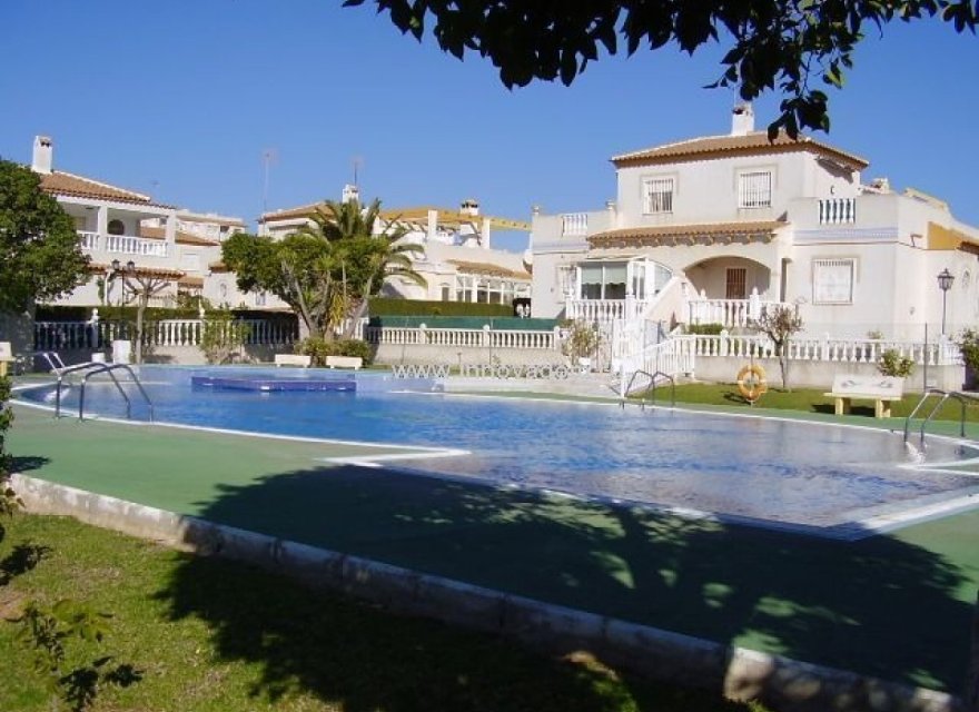 Перепродажа - Вилла - Torrevieja - Torre la mata