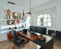 Перепродажа - Вилла - Torrevieja - Torreta