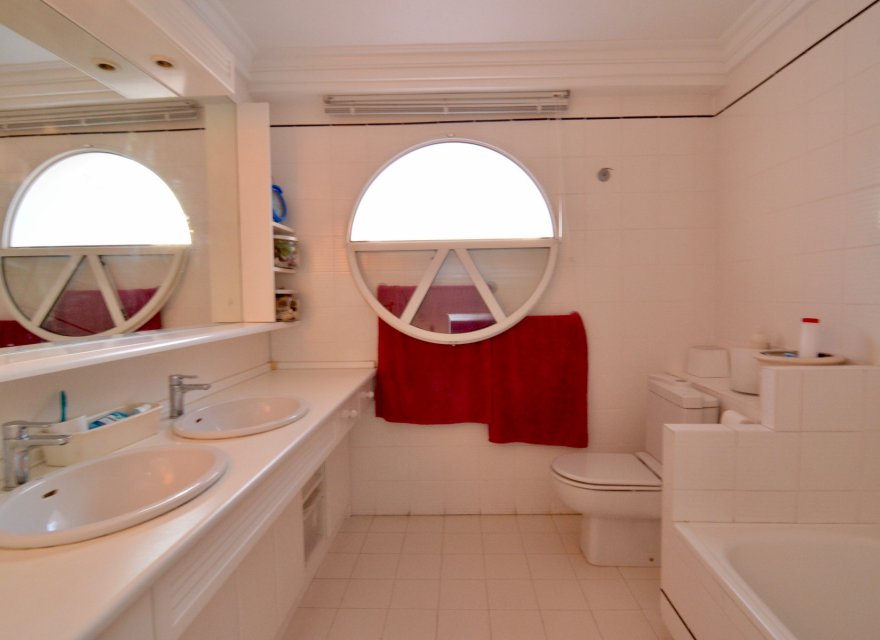 Перепродажа - Вилла - Torrevieja - Torreta