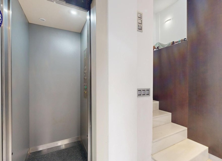 Перепродажа - Вилла - Valencia