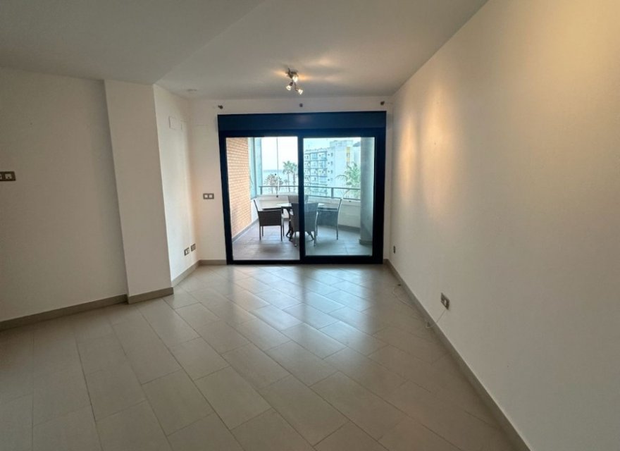 Resale - Apartment - Albir  - Albir