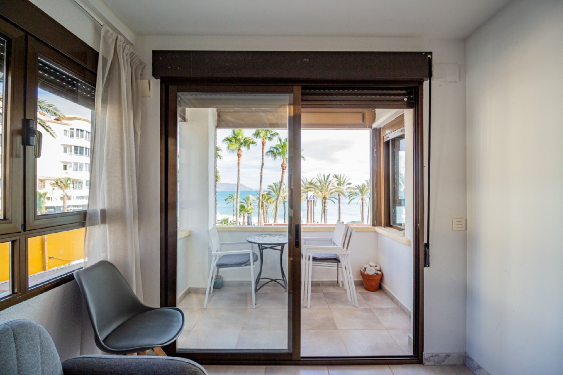 Resale - Apartment - Albir  - Albir