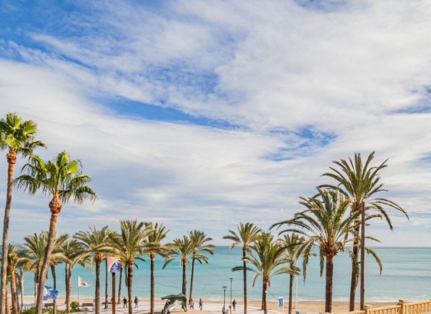 Resale - Apartment - Albir  - Albir