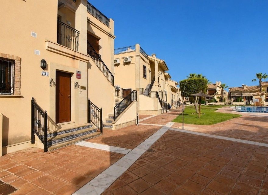 Resale - Apartment - Algorfa  - Algorfa