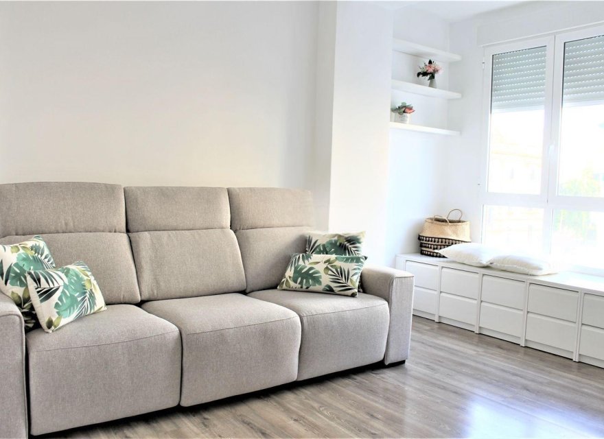 Resale - Apartment - Alicante - Alicante / Alacant