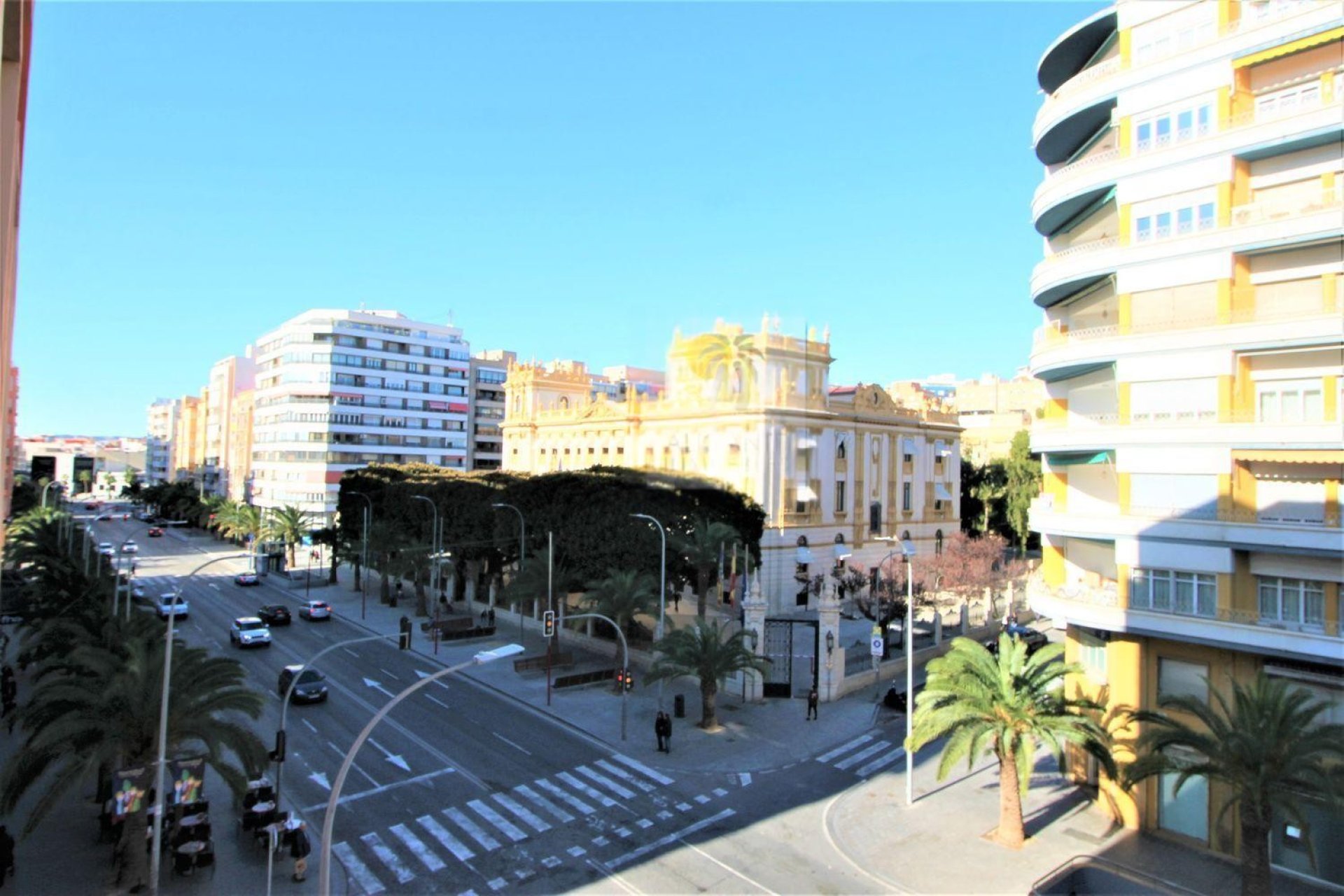 Resale - Apartment - Alicante - Alicante / Alacant
